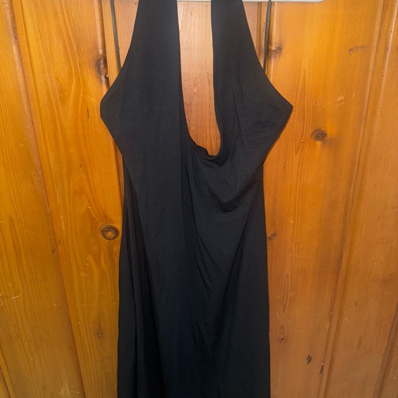Smooth lounge midi Halter Dress - Picture 2 of 3